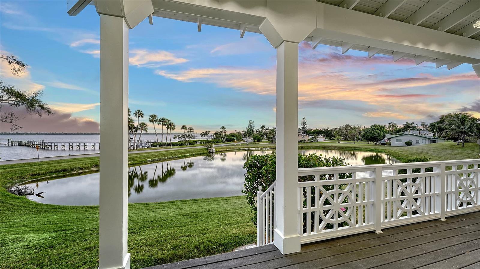 31 ISLAND CT