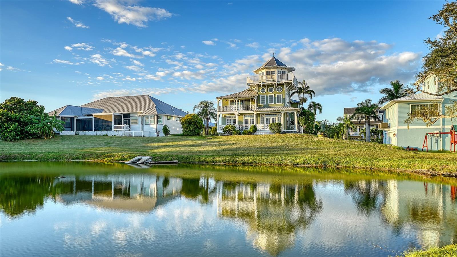 31 ISLAND CT
