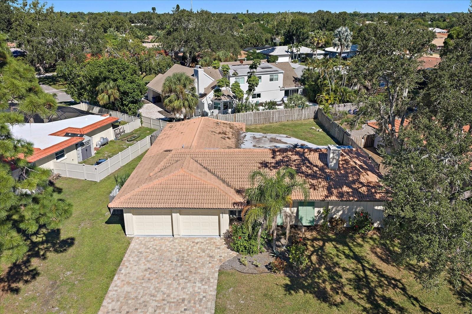 2827 HARDEE DR