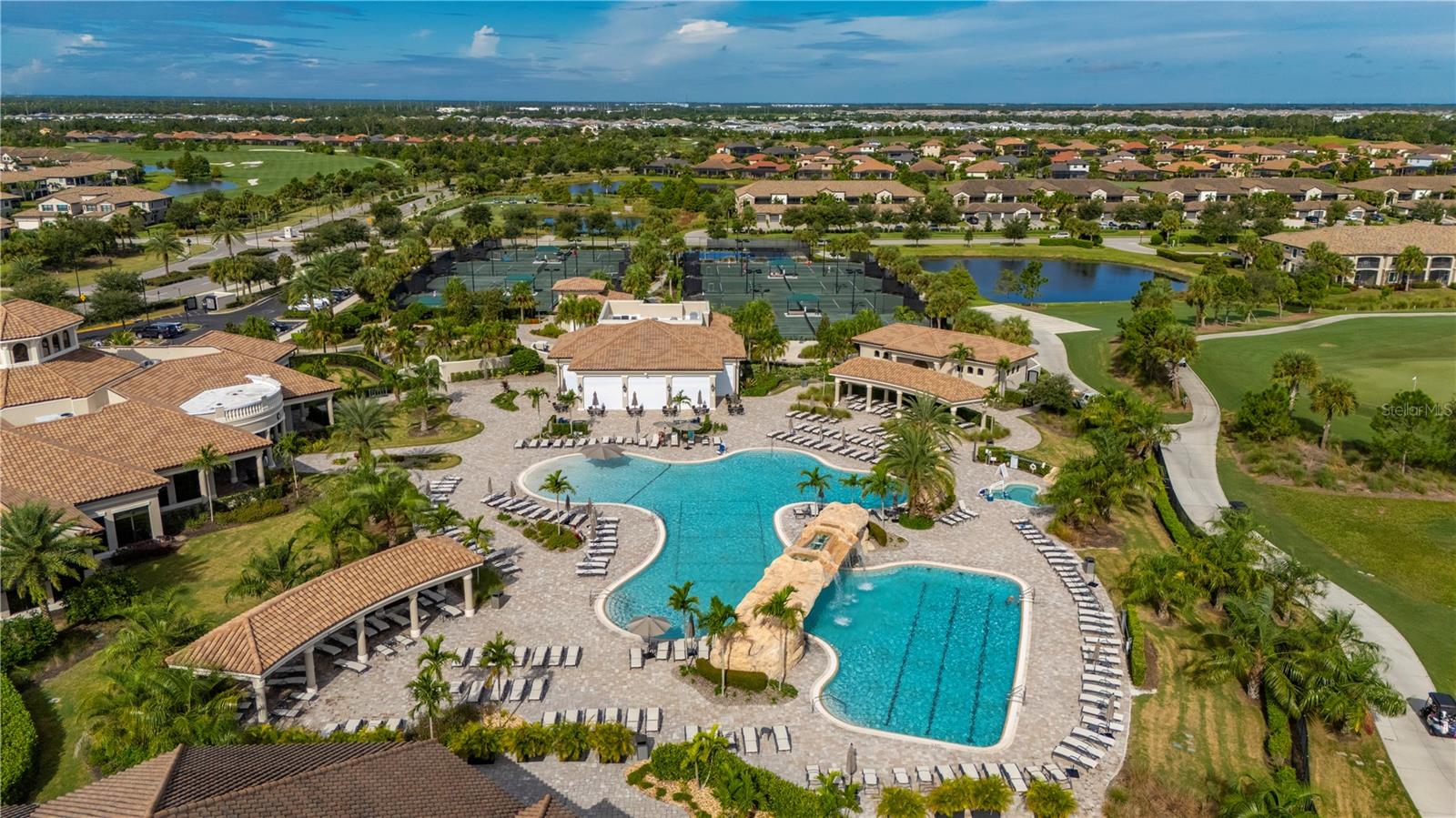 5517 PALMER CIR #106