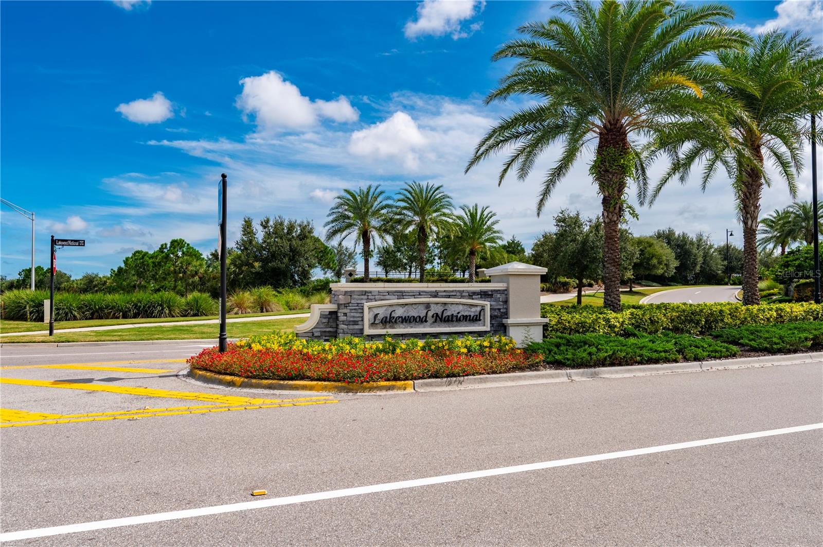 5517 PALMER CIR #106