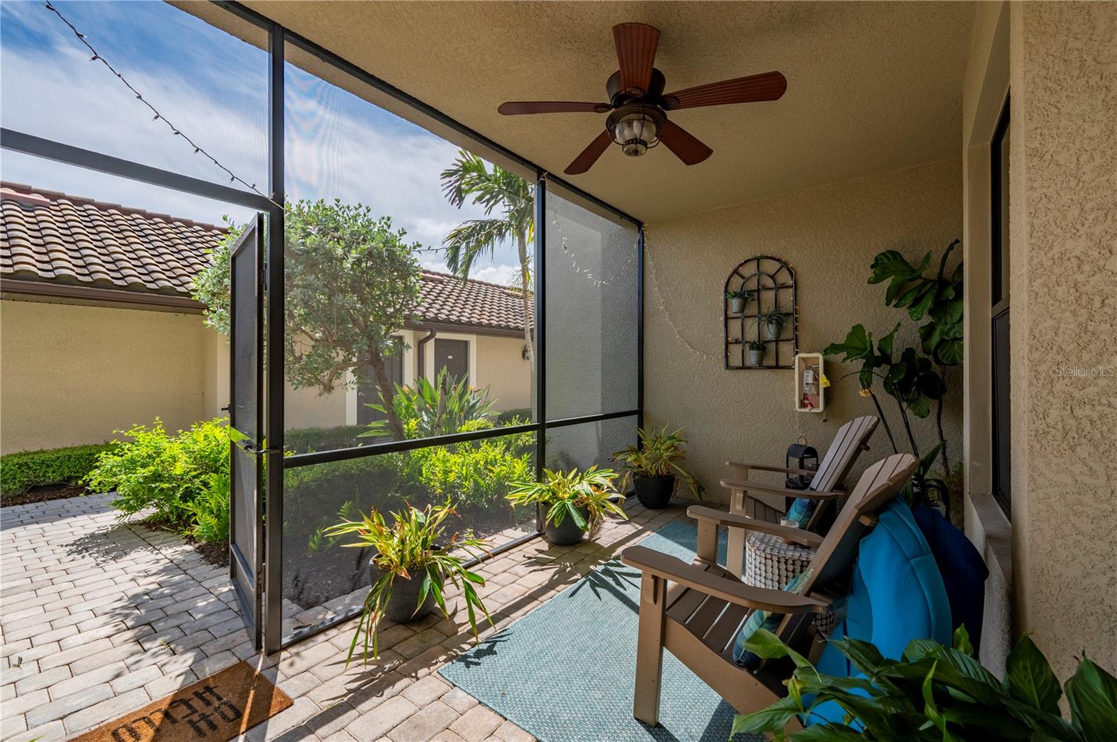5517 PALMER CIR #106