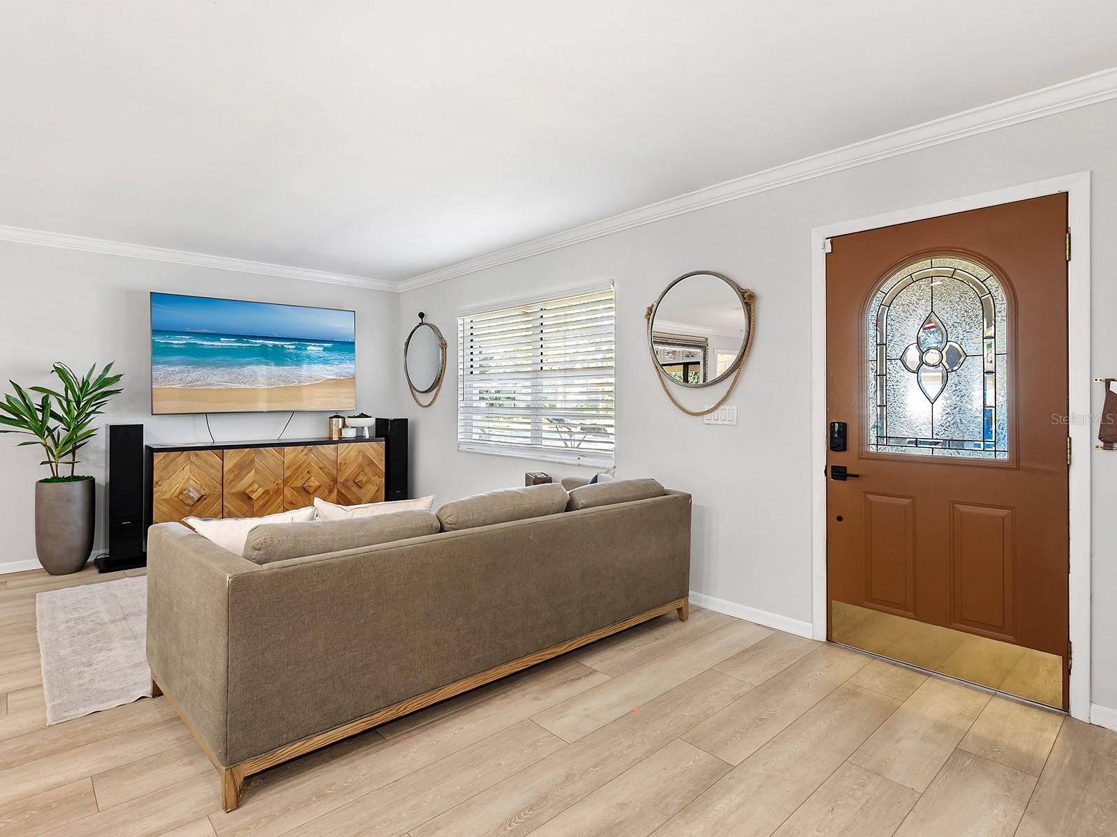 6502 BIKINI WAY