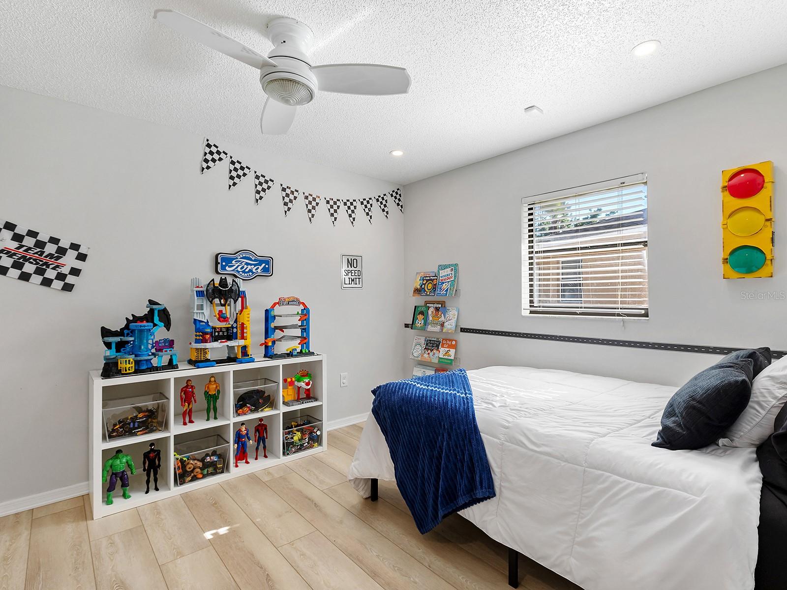 6502 BIKINI WAY