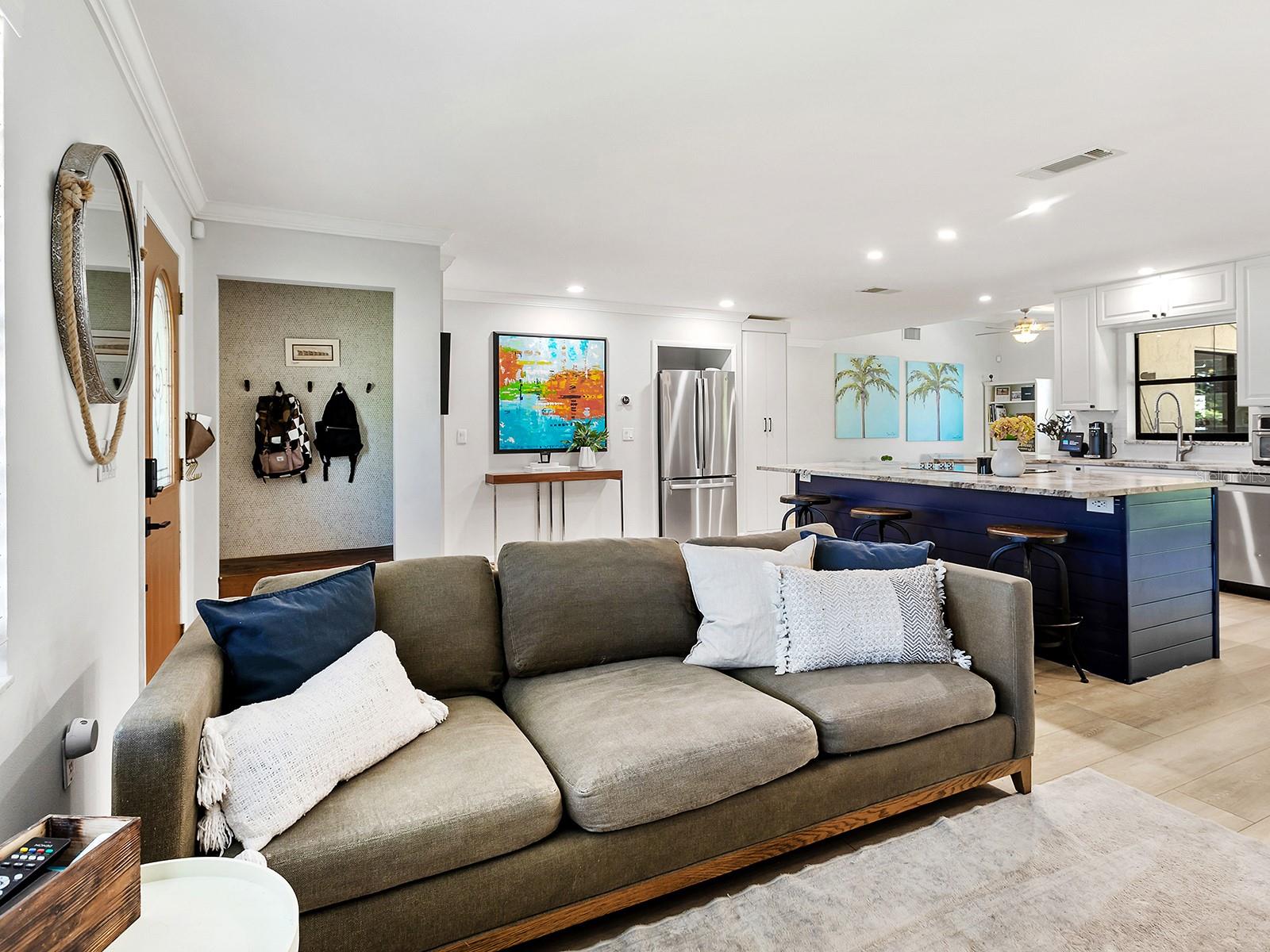 6502 BIKINI WAY