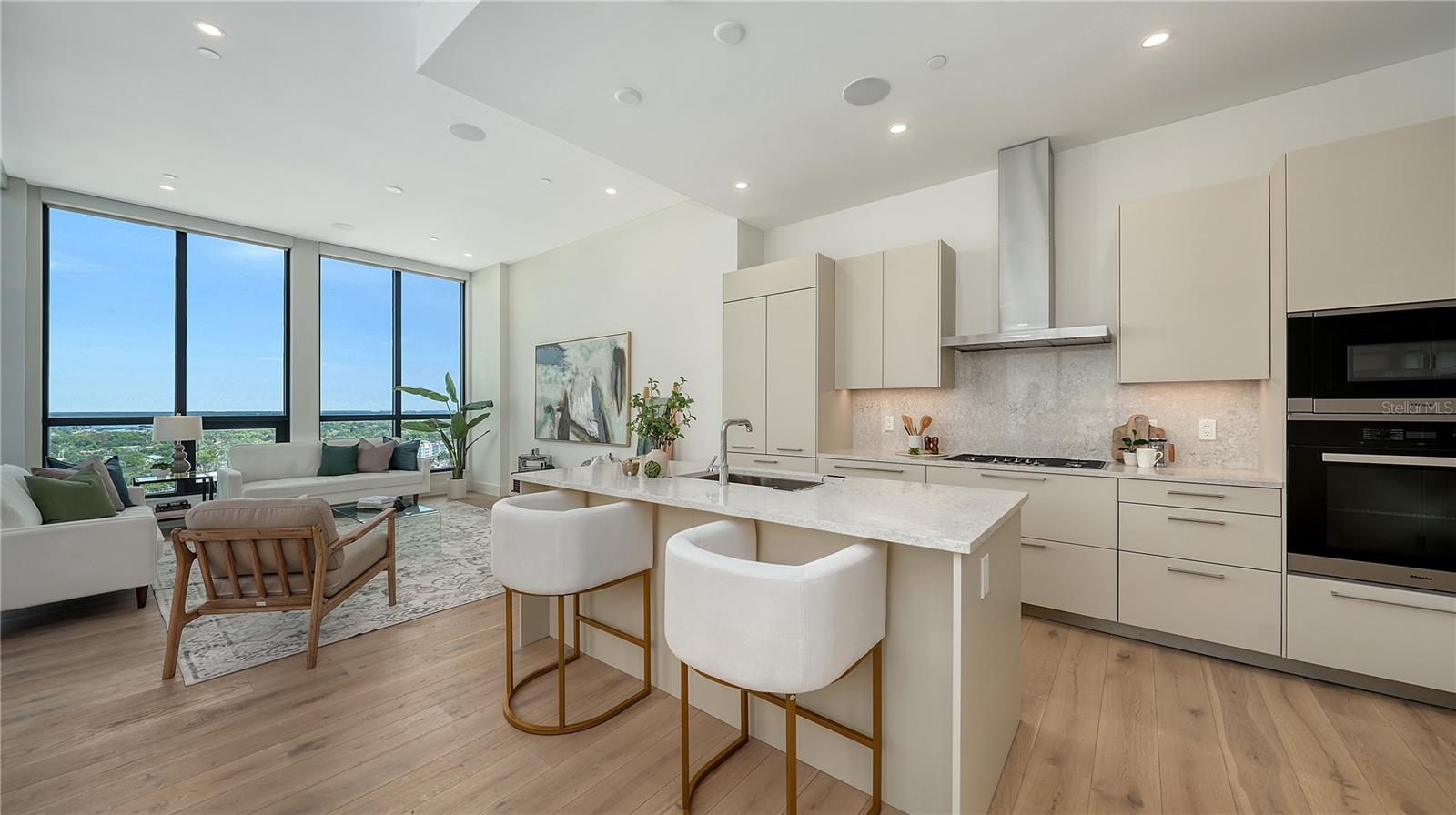 33 S PALM AVE #1702