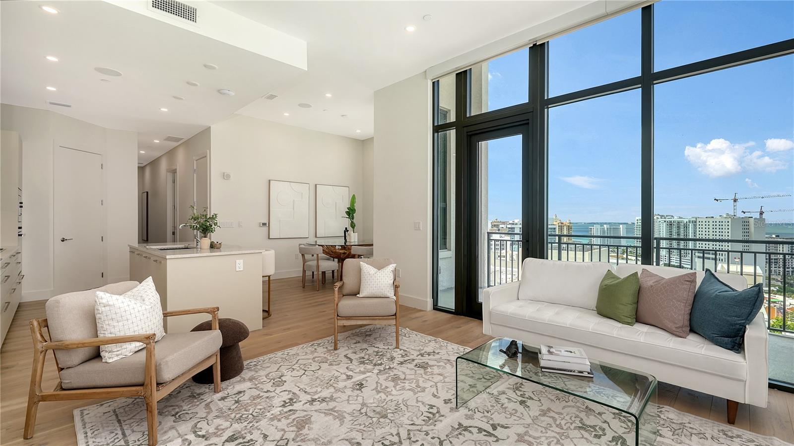 33 S PALM AVE #1702