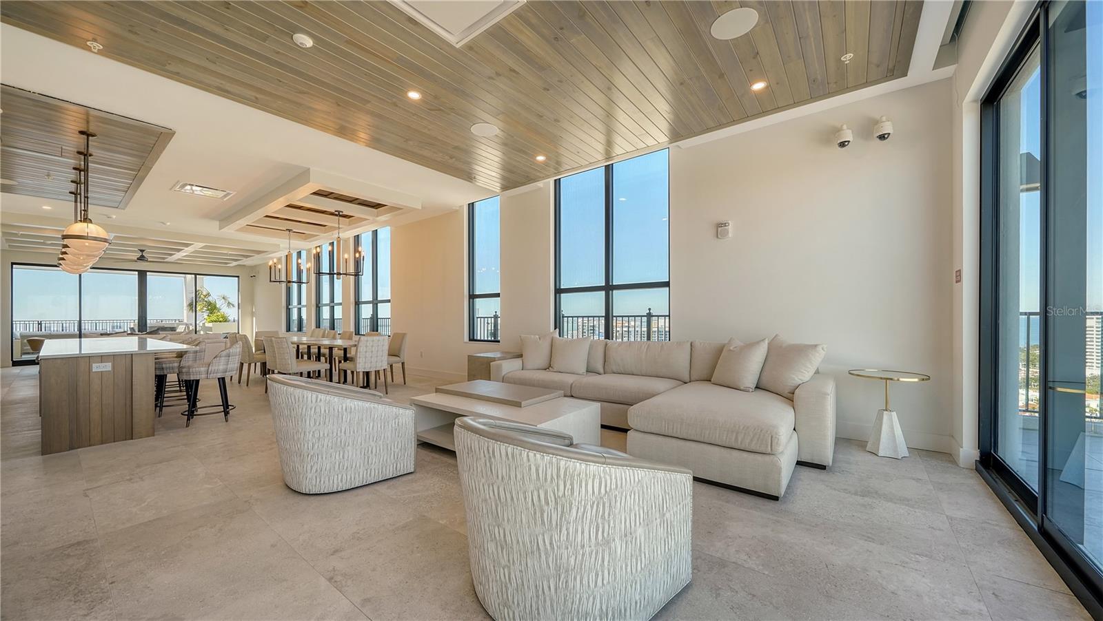 33 S PALM AVE #1702