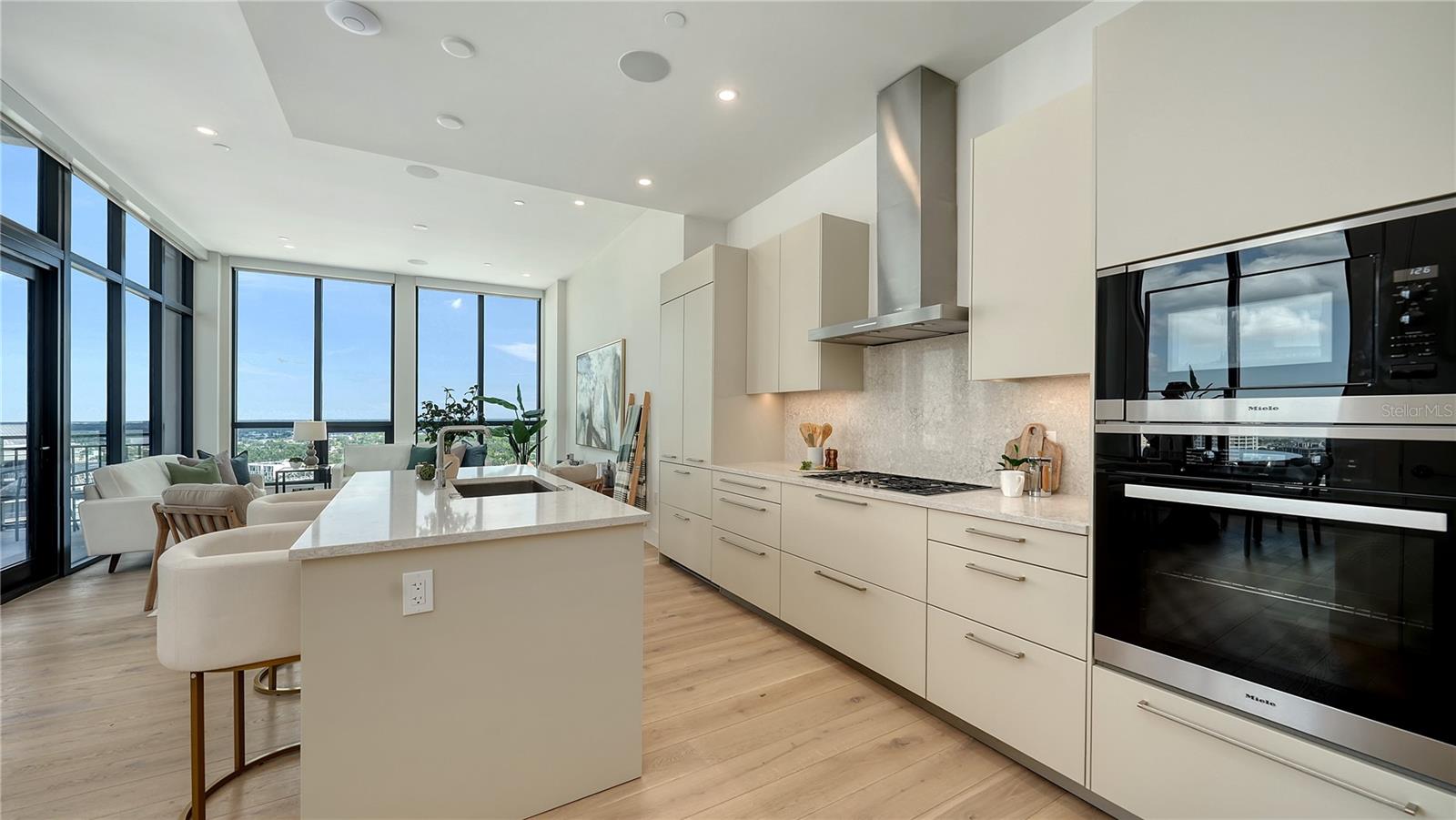 33 S PALM AVE #1702