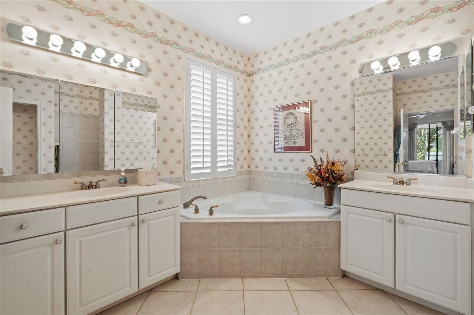 8037 STIRLING FALLS CIR