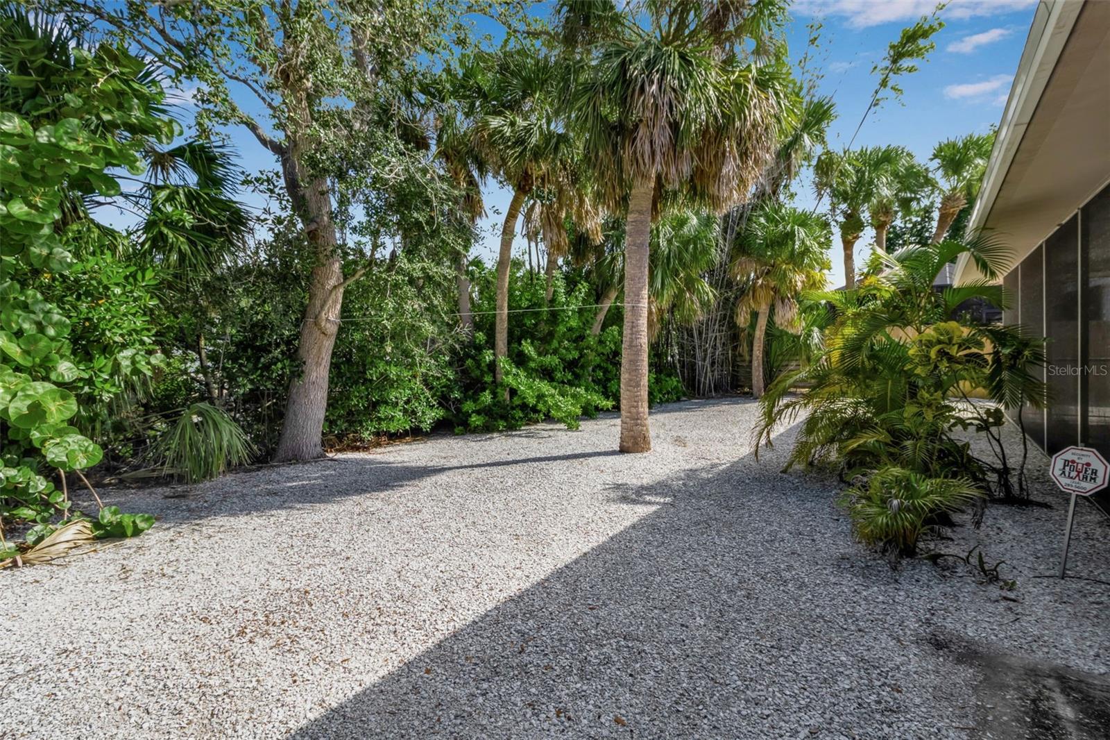 315 AVENIDA DE PARADISIO