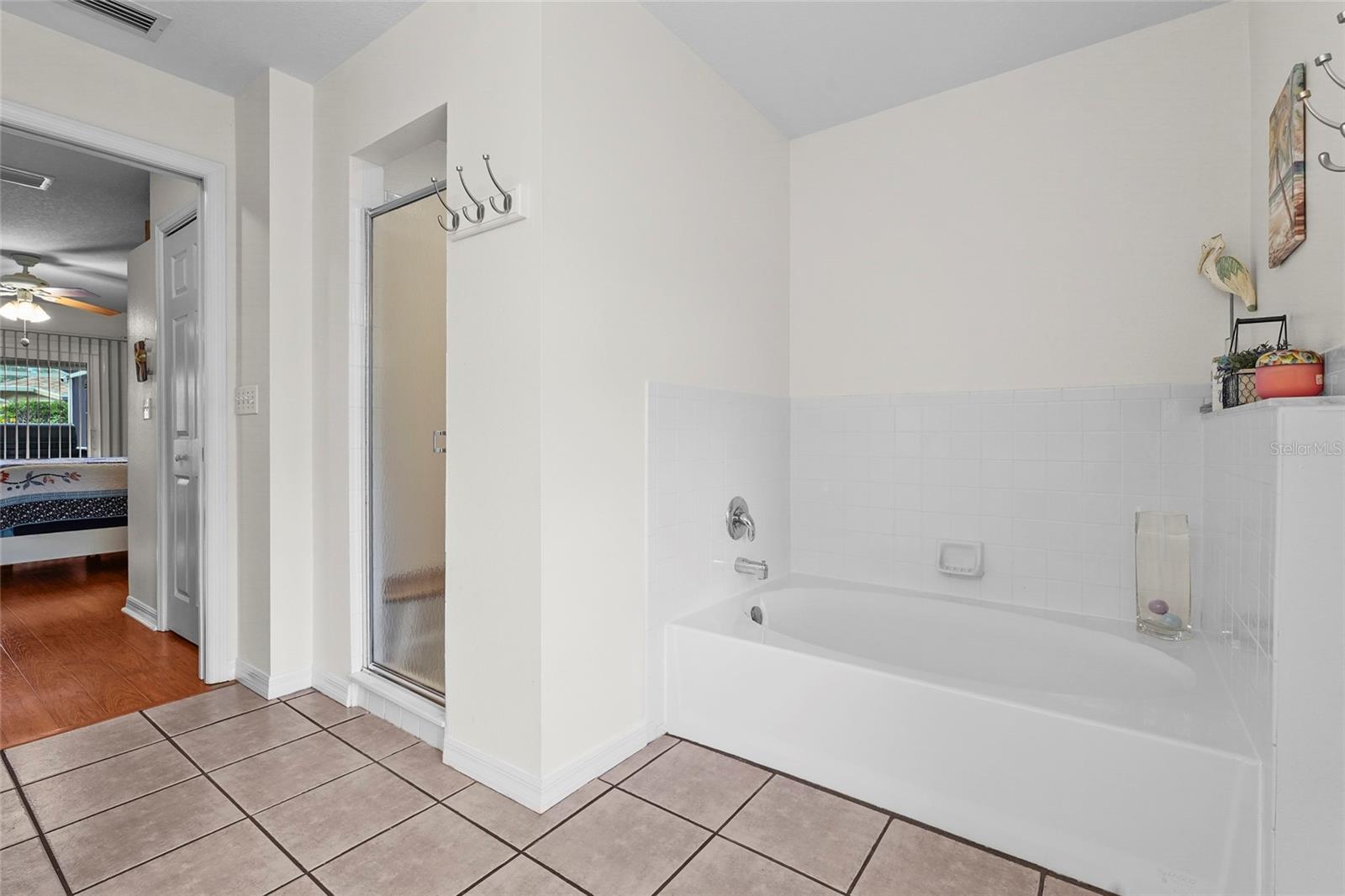 5810 31ST CT E