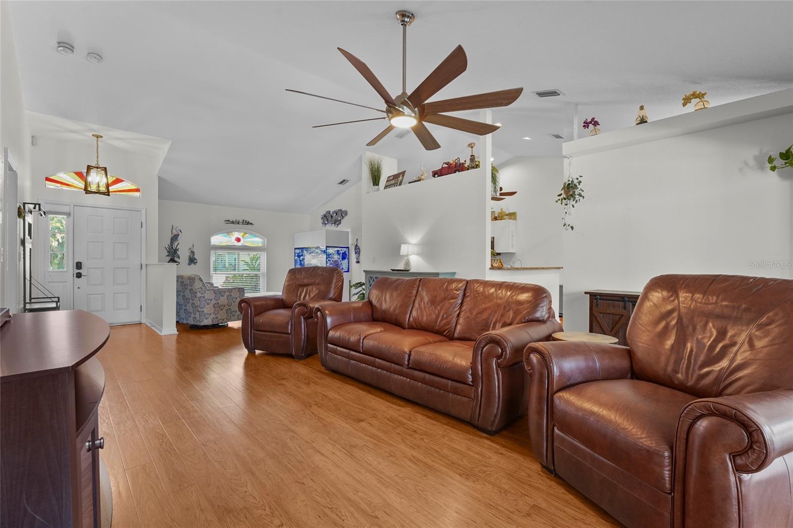 5810 31ST CT E