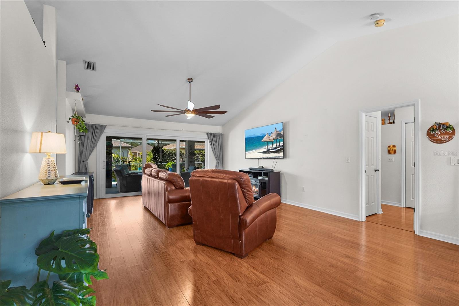 5810 31ST CT E