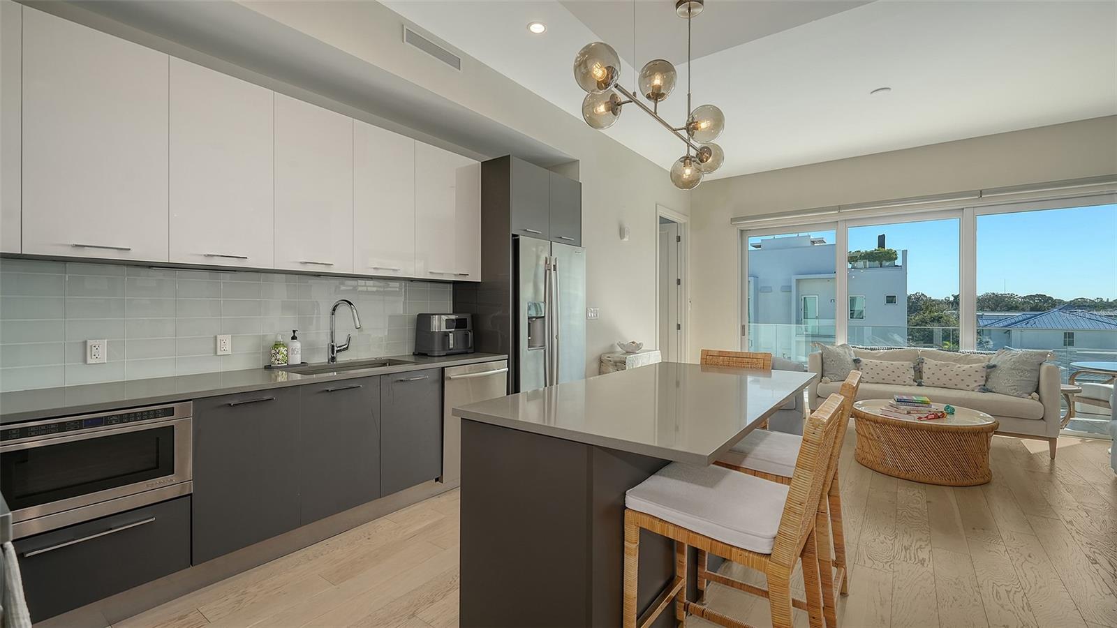 635 S ORANGE AVE #304