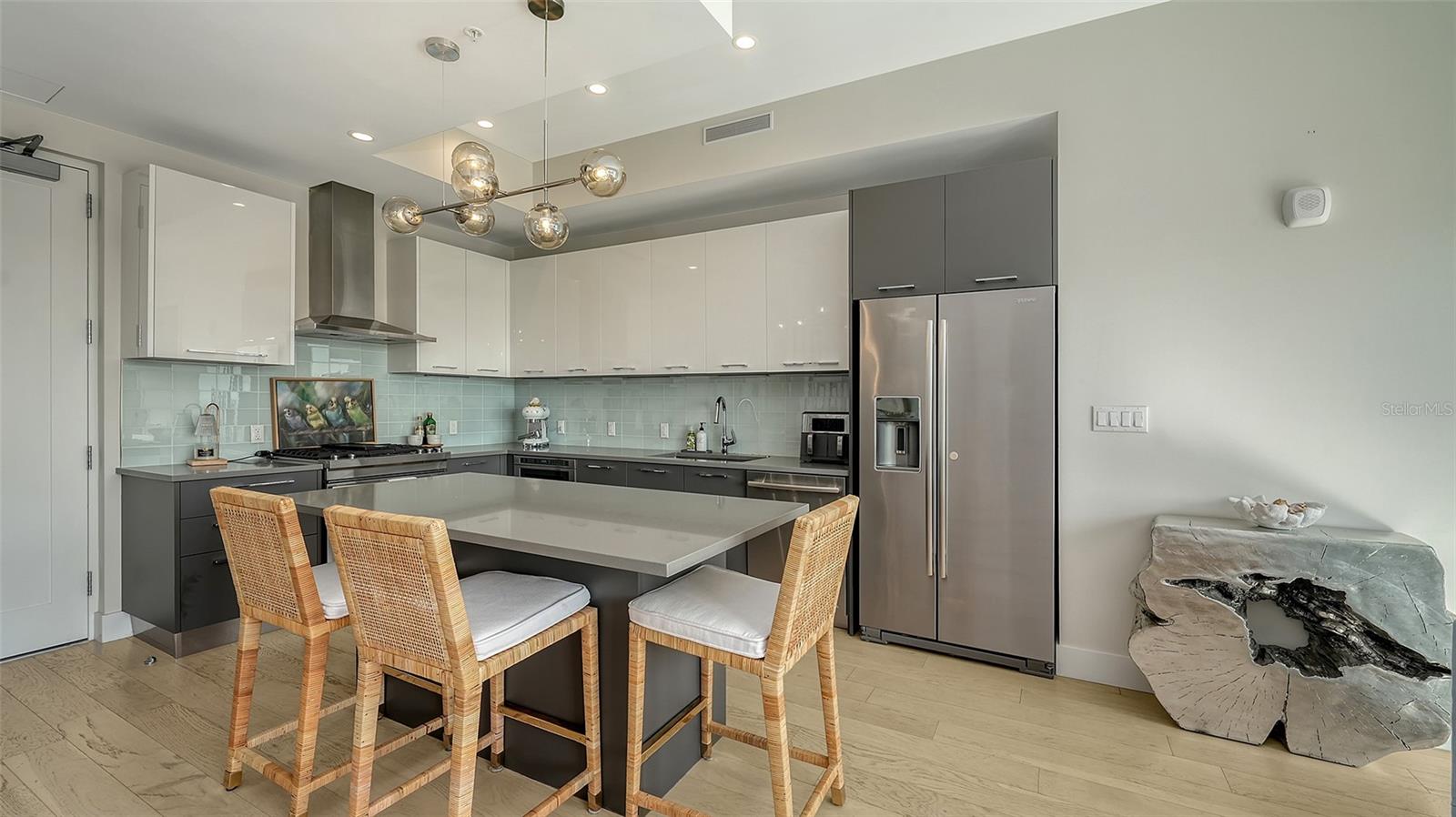 635 S ORANGE AVE #304