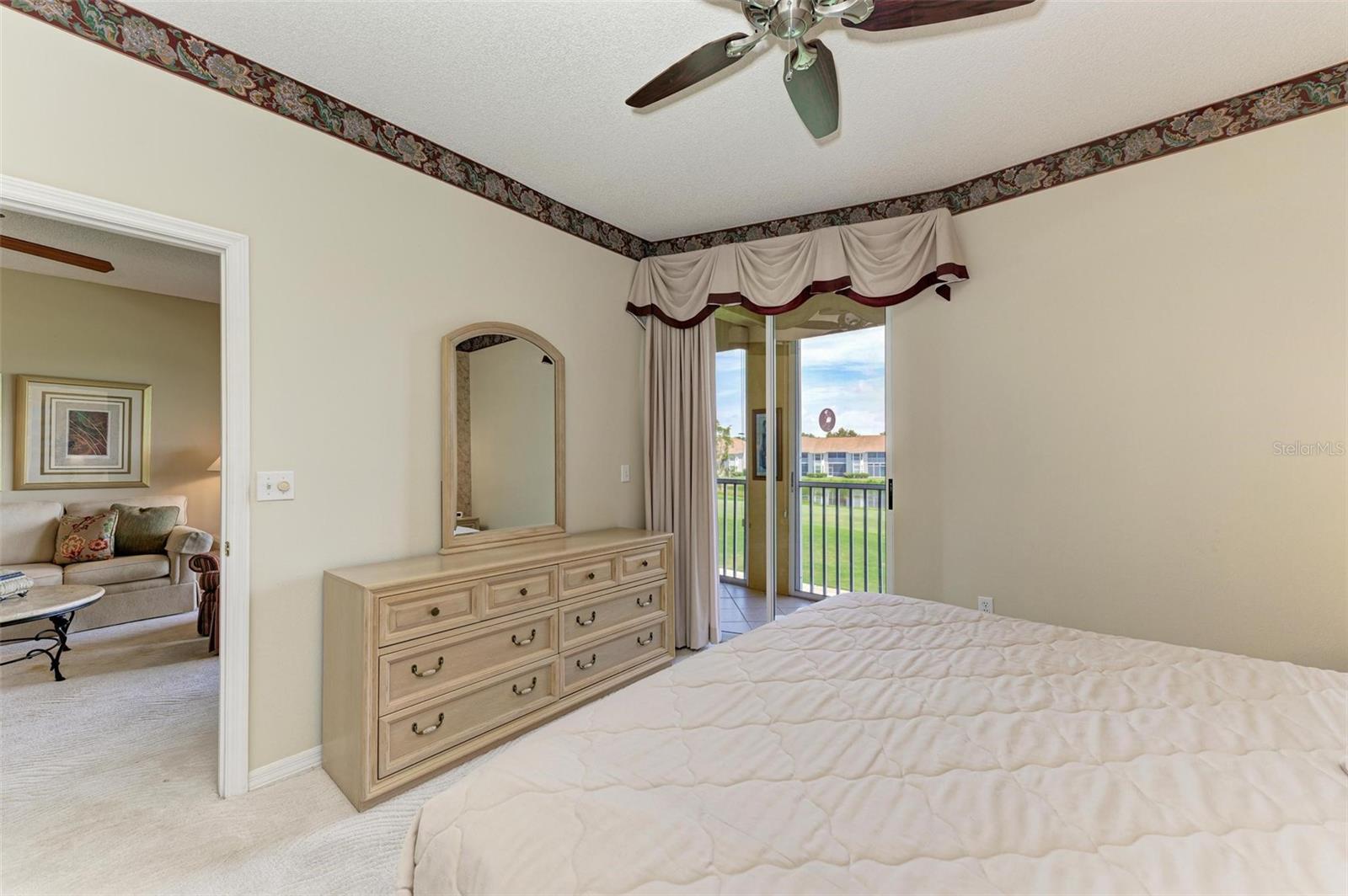 9630 CLUB SOUTH CIR #6204