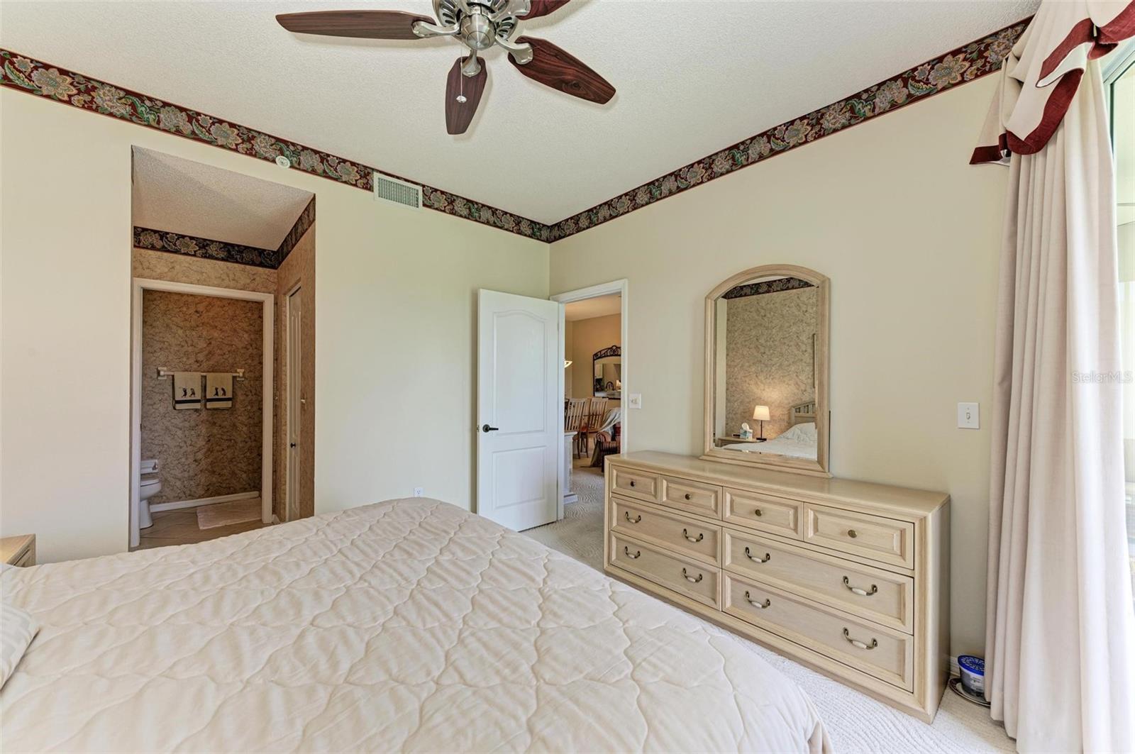 9630 CLUB SOUTH CIR #6204