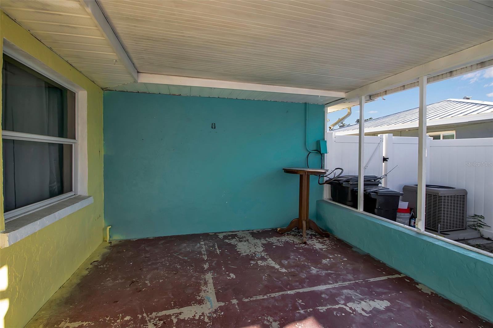 8504 43RD AVENUE DR W