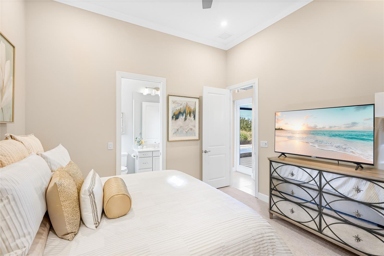 8232 SUMMER NIGHT RD