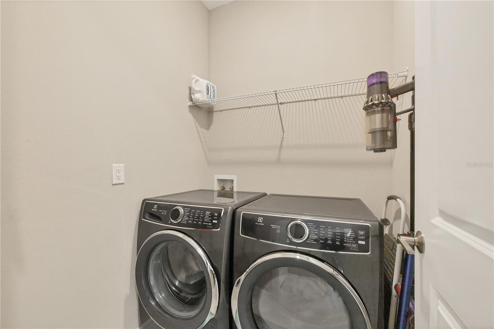 6294 GRANDVIEW HILL CT