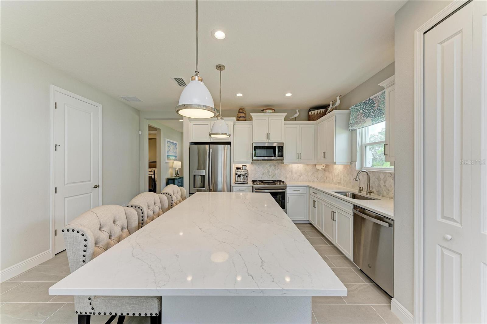 2883 BUTTERFLY JASMINE TRL