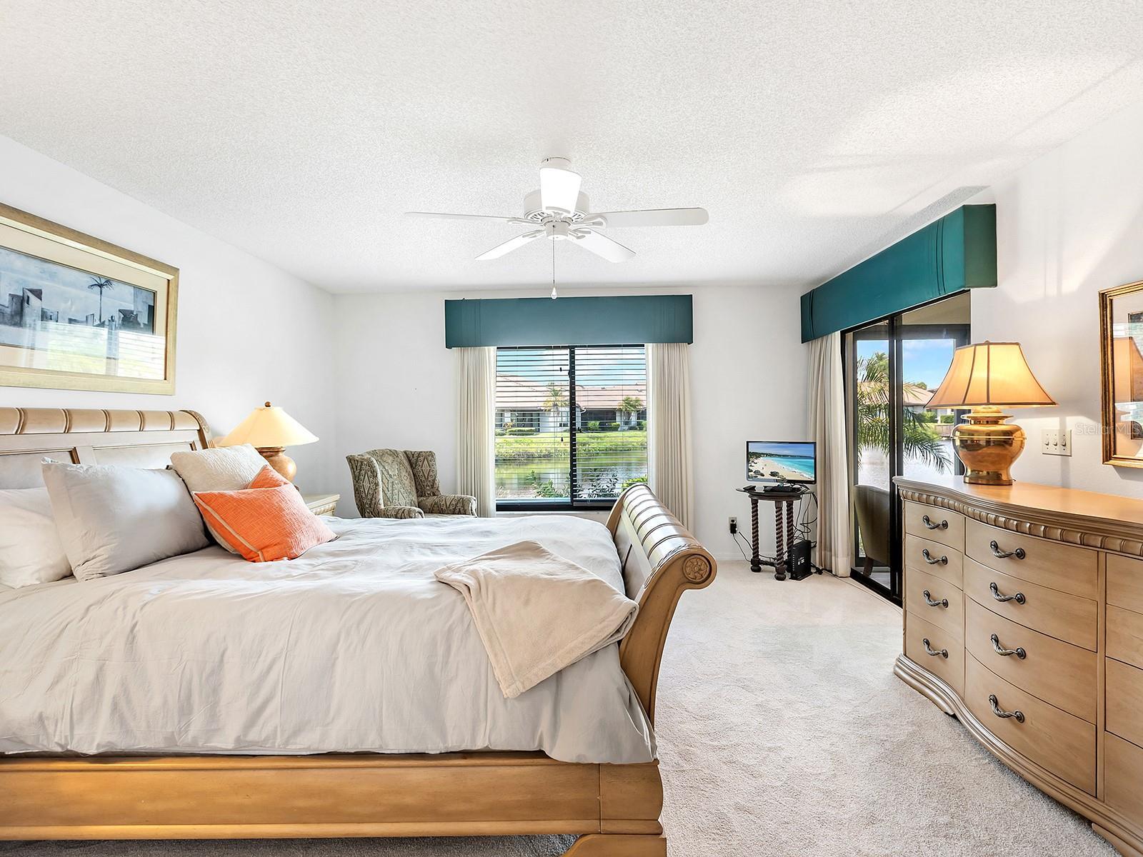 6094 WILSHIRE BLVD #8