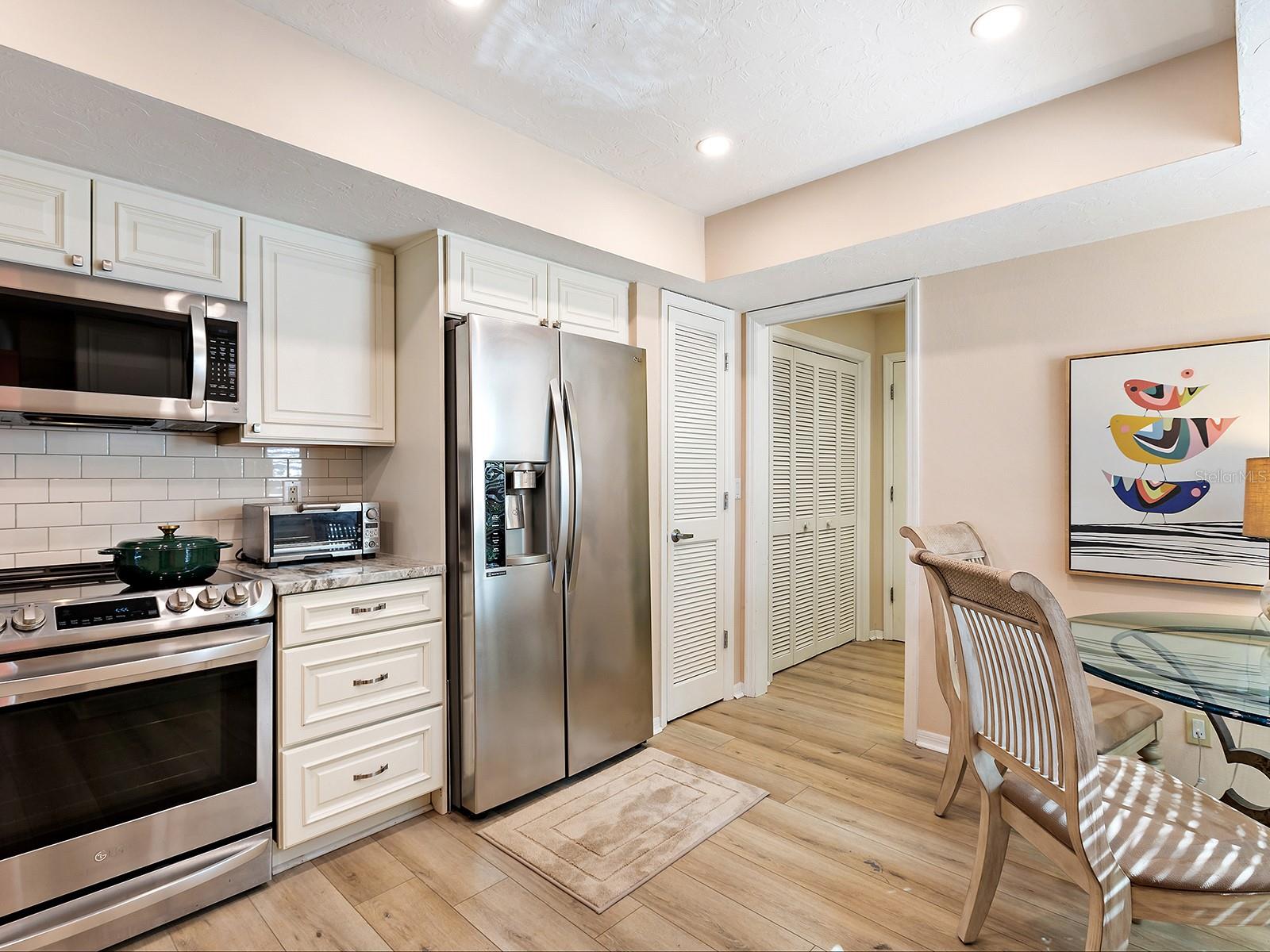 6094 WILSHIRE BLVD #8