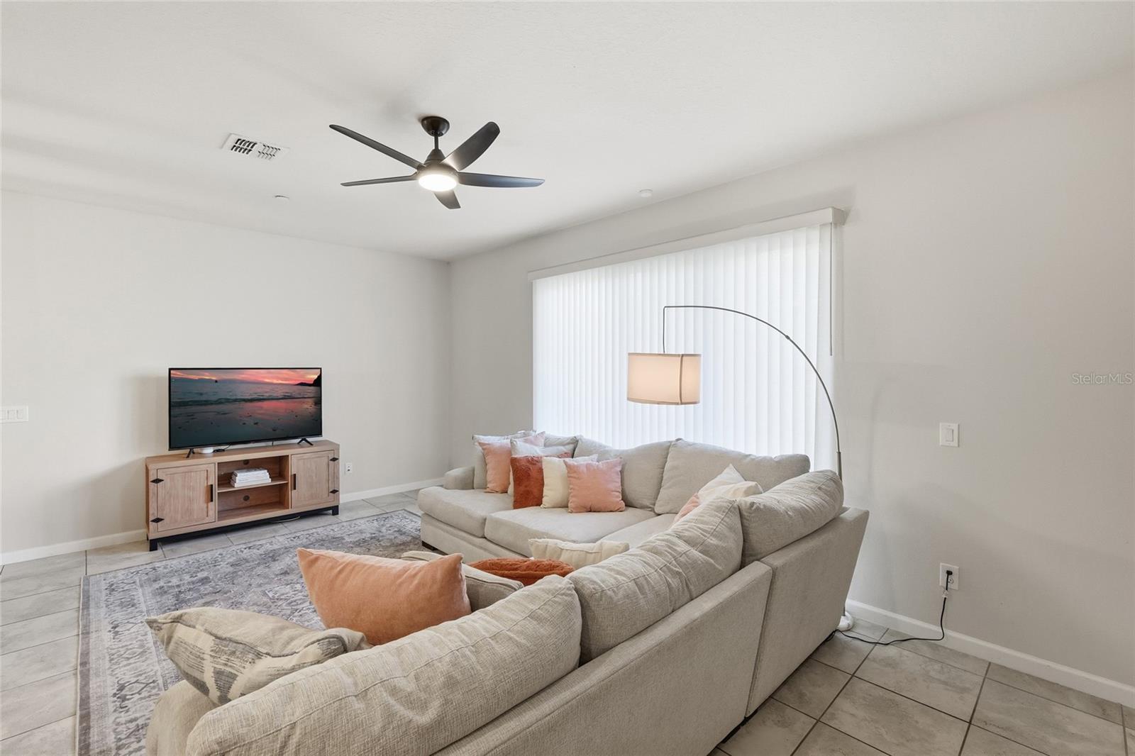 1788 HOLDEN RIDGE LN