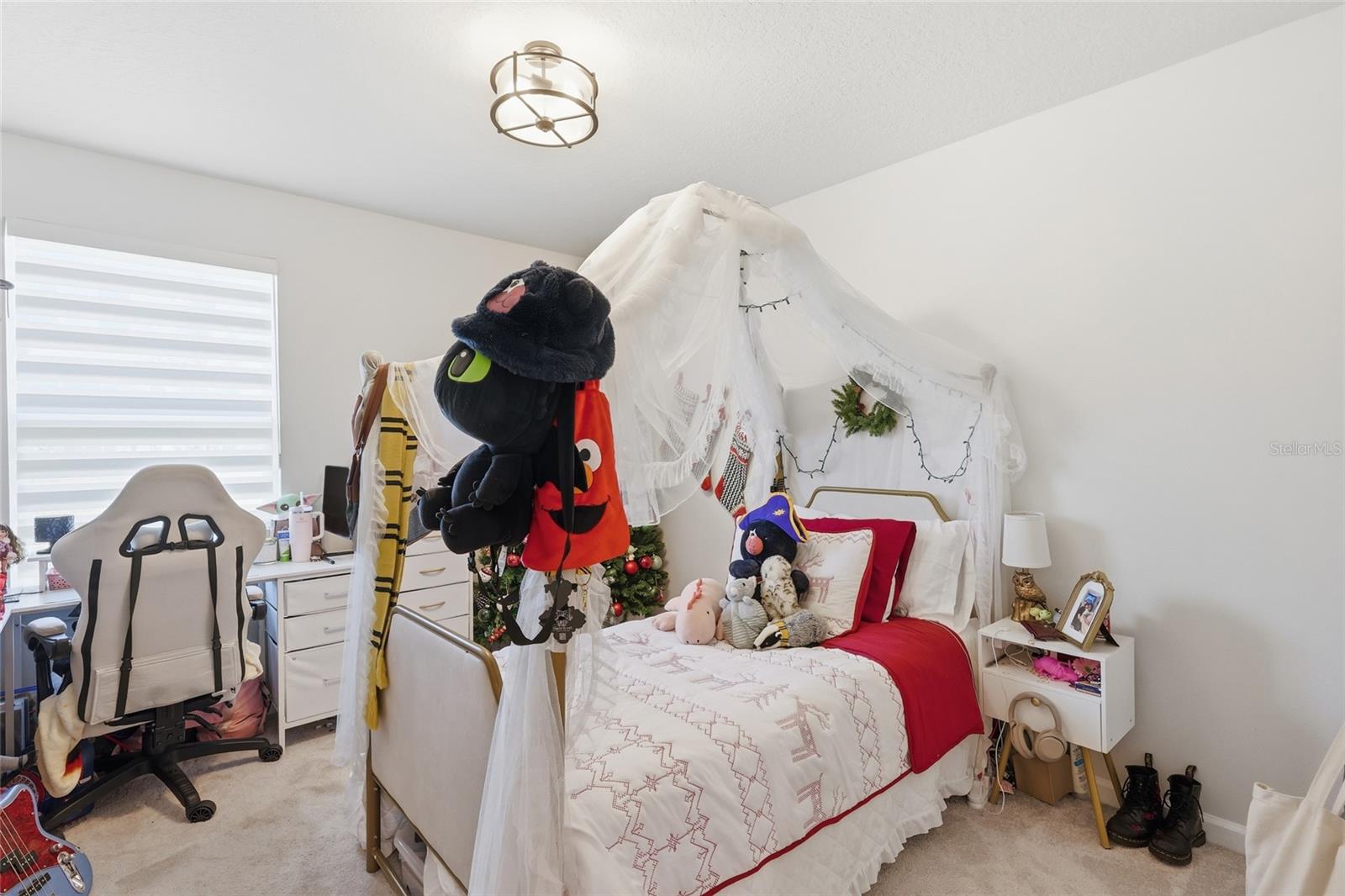 1788 HOLDEN RIDGE LN