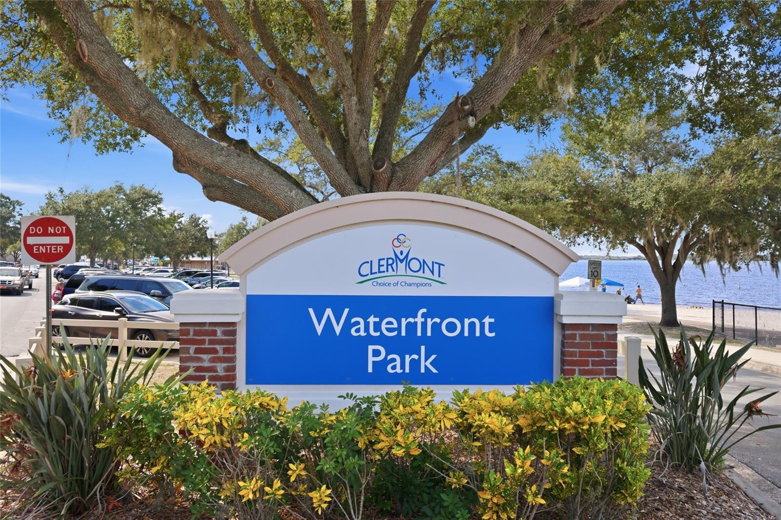 1788 HOLDEN RIDGE LN