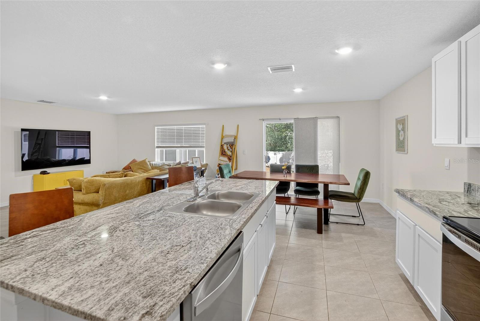 7751 ROSEWOOD GARDEN LOOP