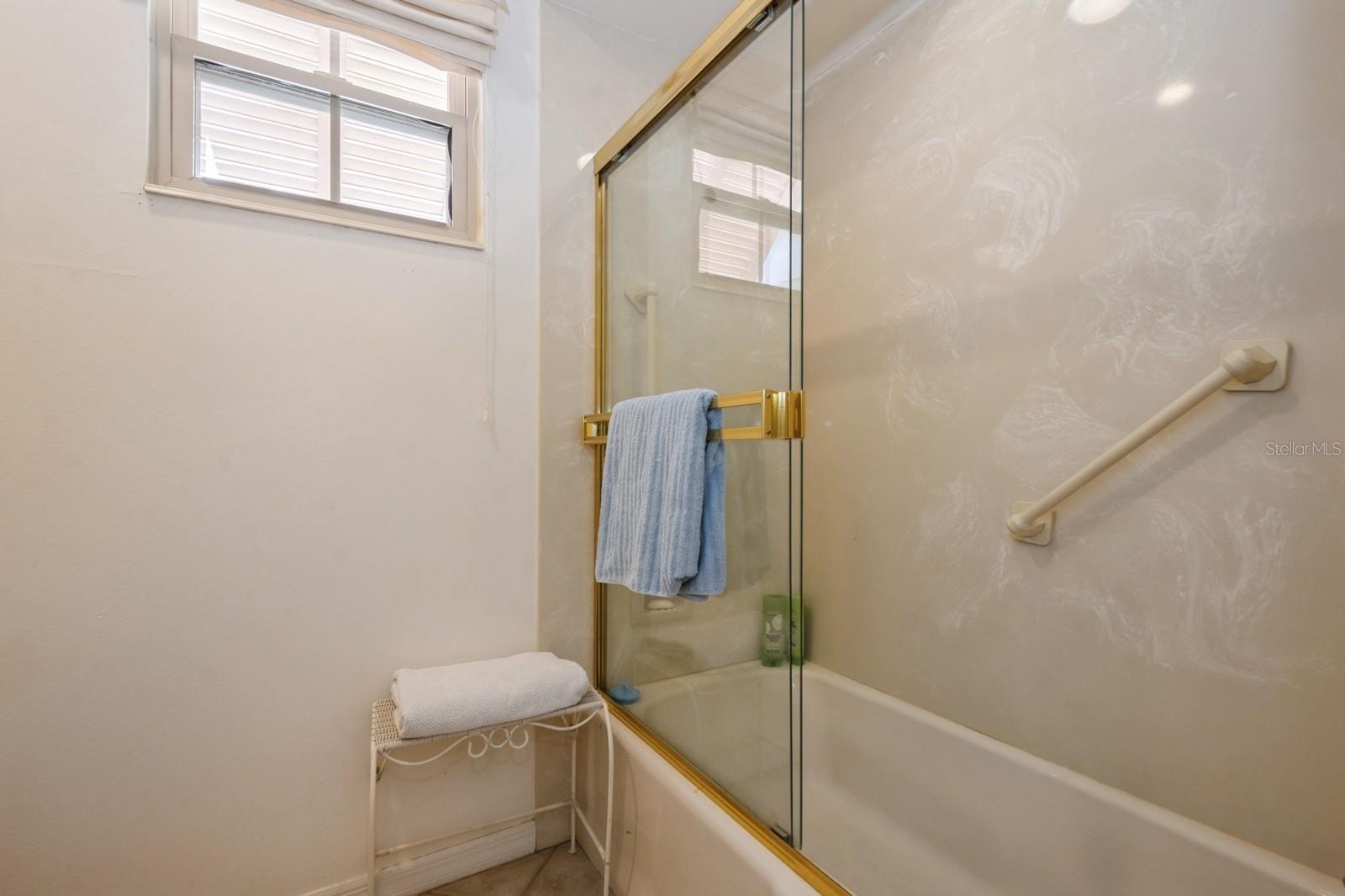 1195 COQUILLE ST #309