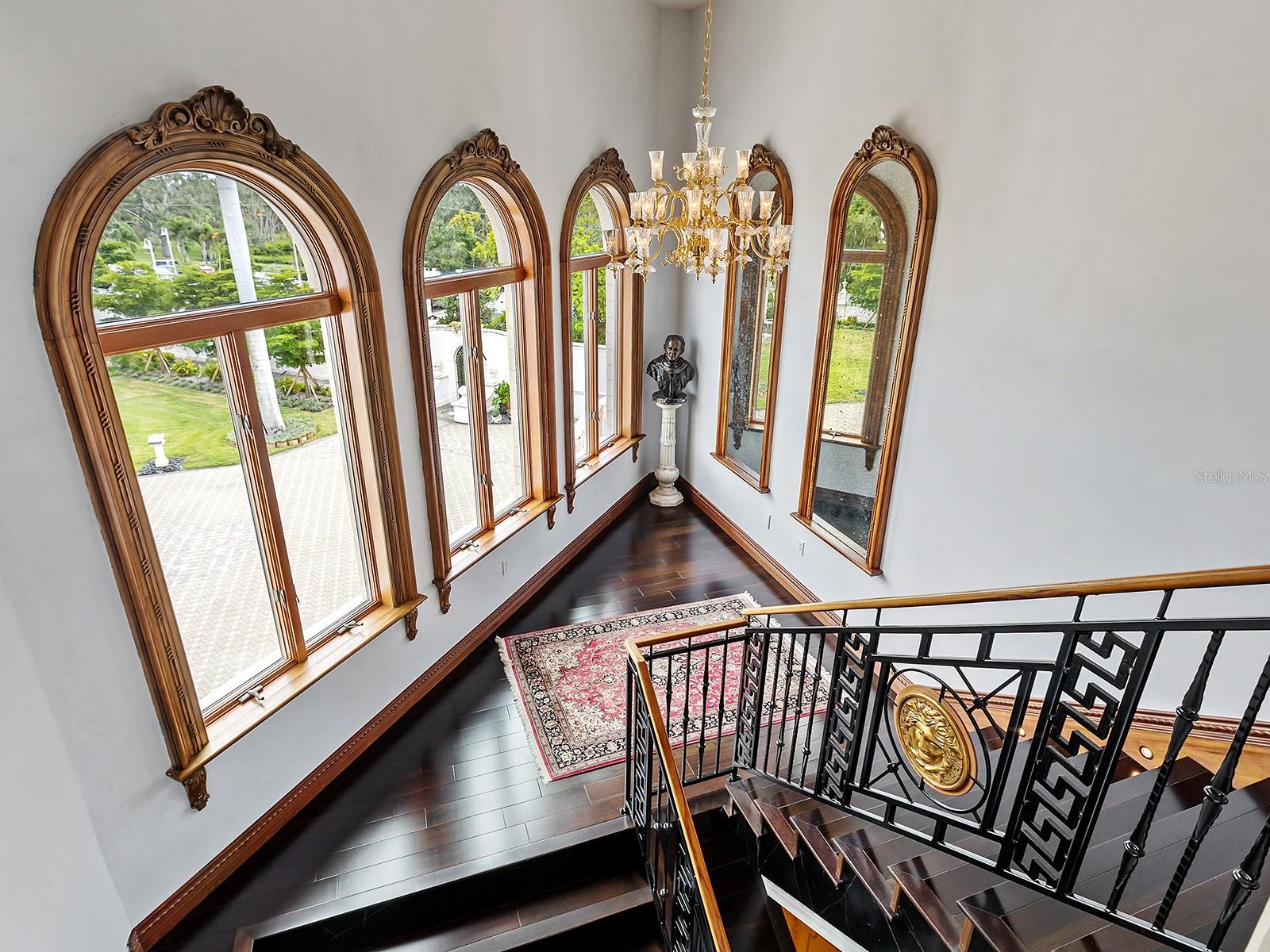 1310 S LAKE SHORE DR