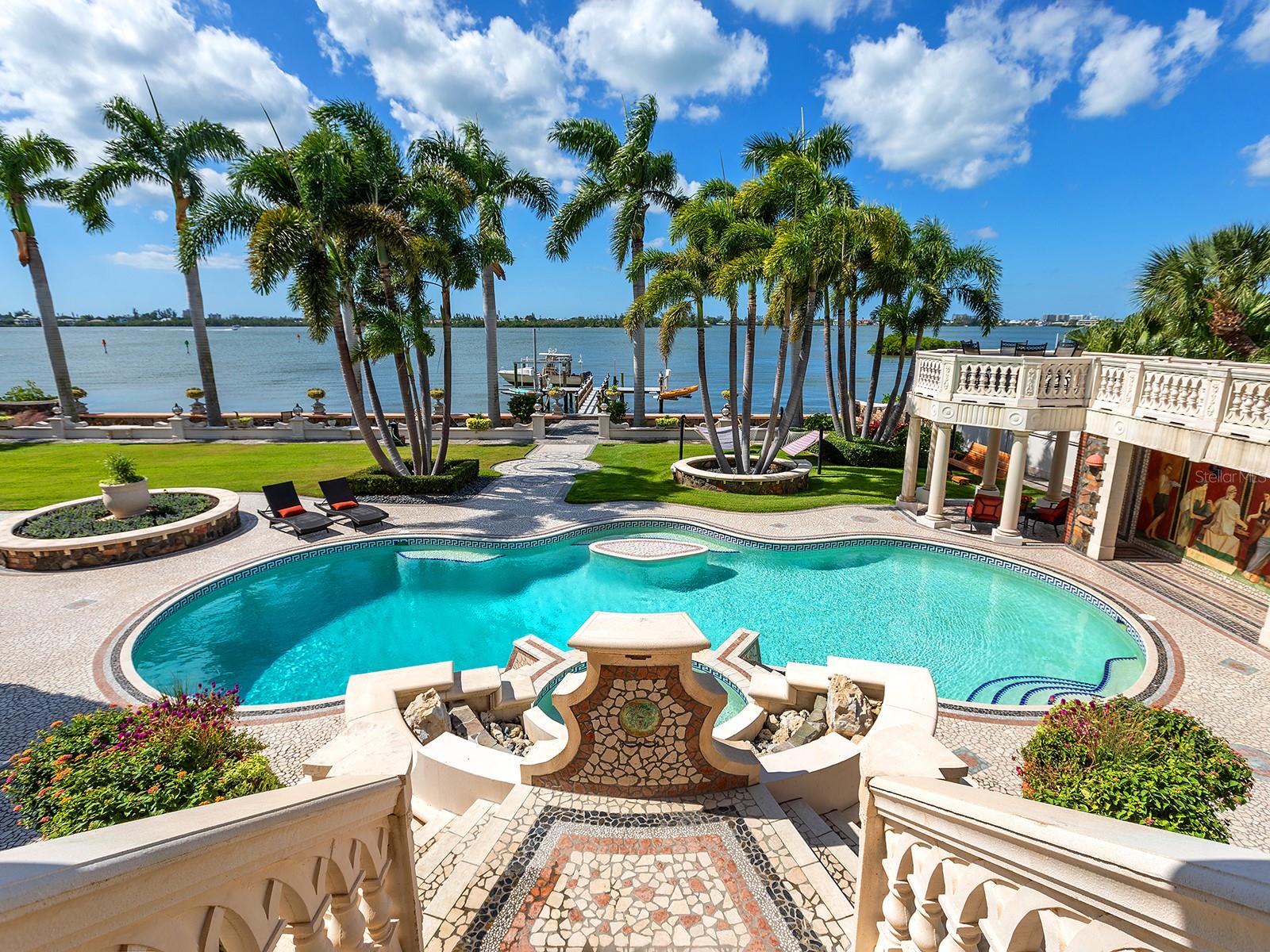 1310 S LAKE SHORE DR