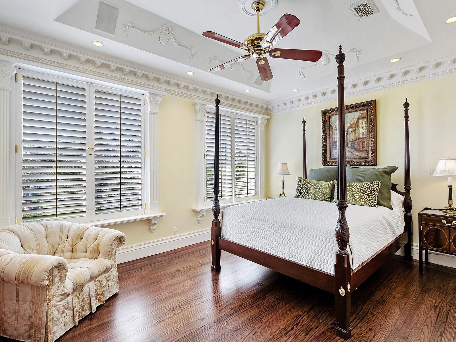 1310 S LAKE SHORE DR