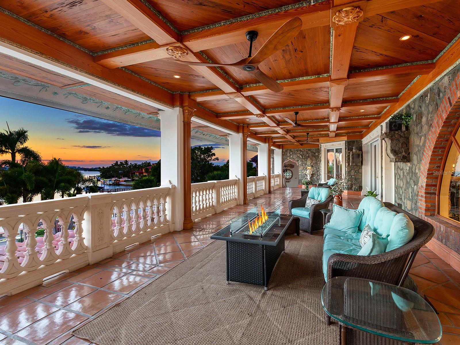 1310 S LAKE SHORE DR