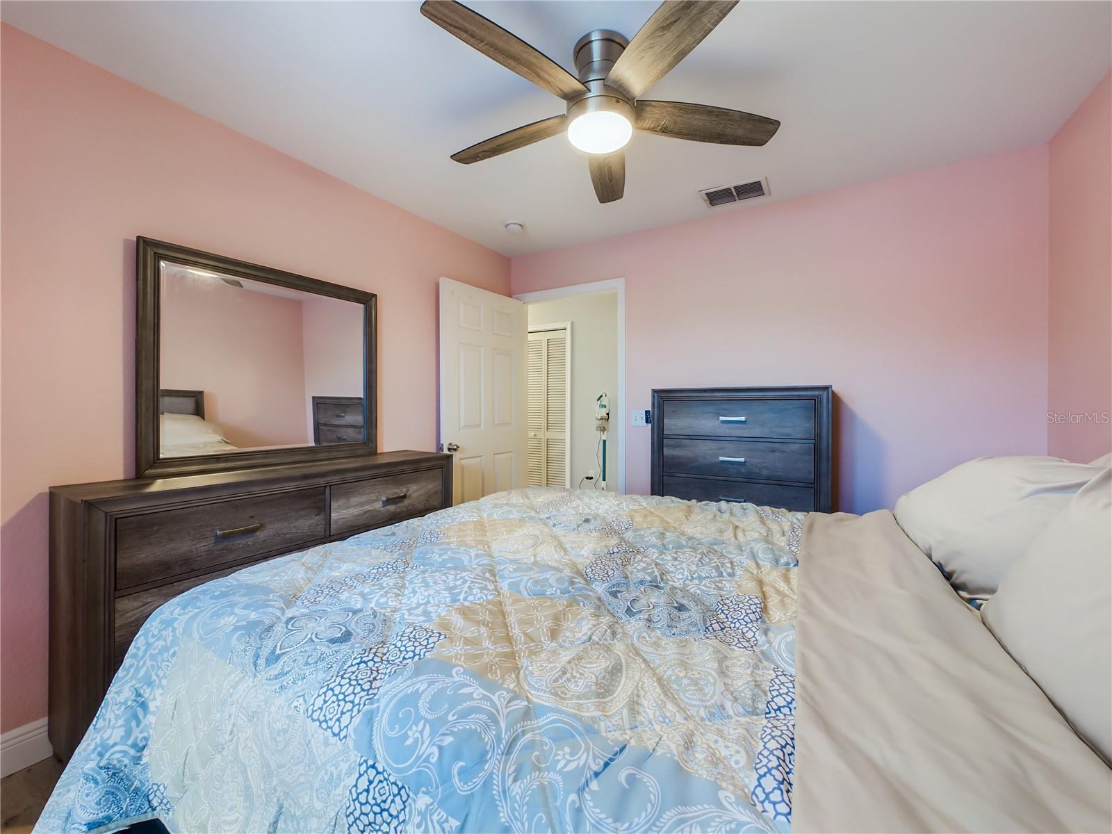 5521 ROSEHILL RD #203