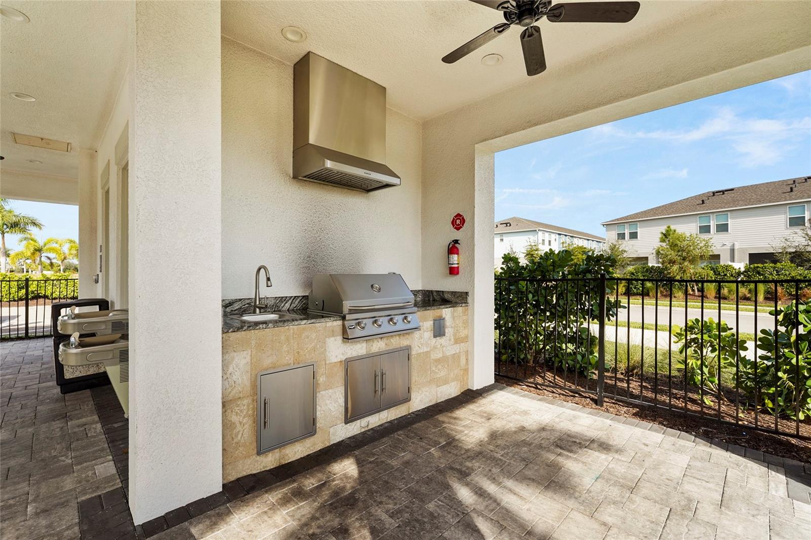 8564 LUNAR SKYE ST