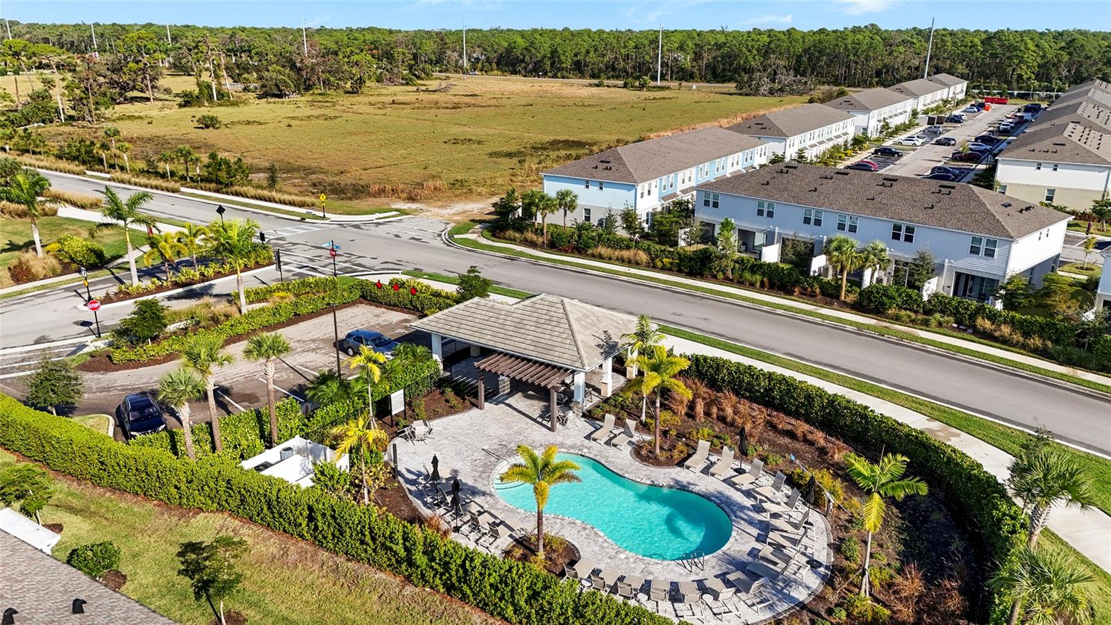 8564 LUNAR SKYE ST