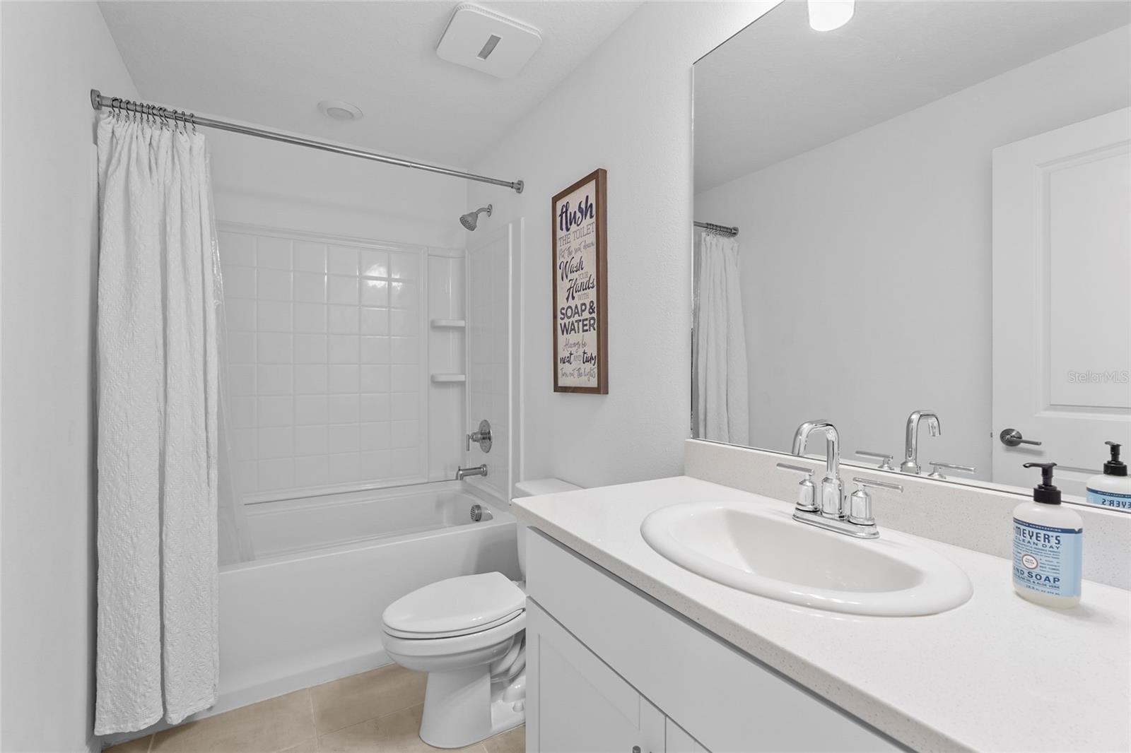 8564 LUNAR SKYE ST