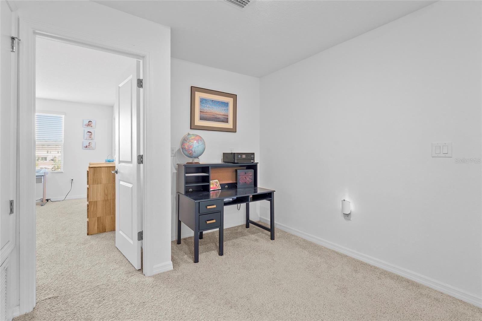 8564 LUNAR SKYE ST
