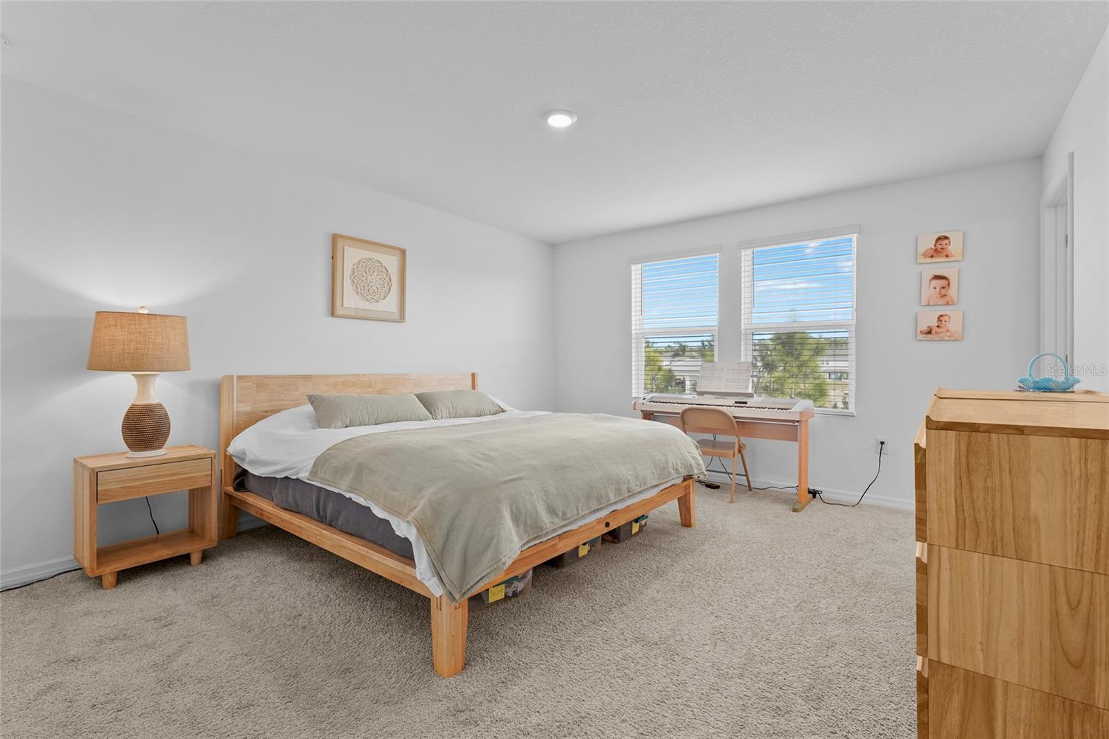 8564 LUNAR SKYE ST