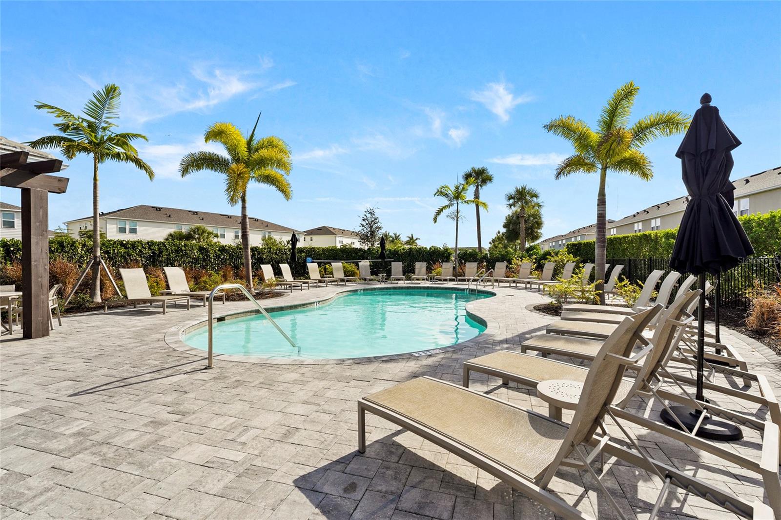8564 LUNAR SKYE ST