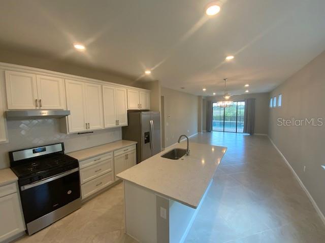 6319 CRESTED EAGLE LN