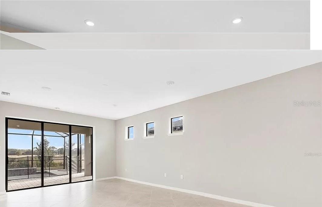 6319 CRESTED EAGLE LN