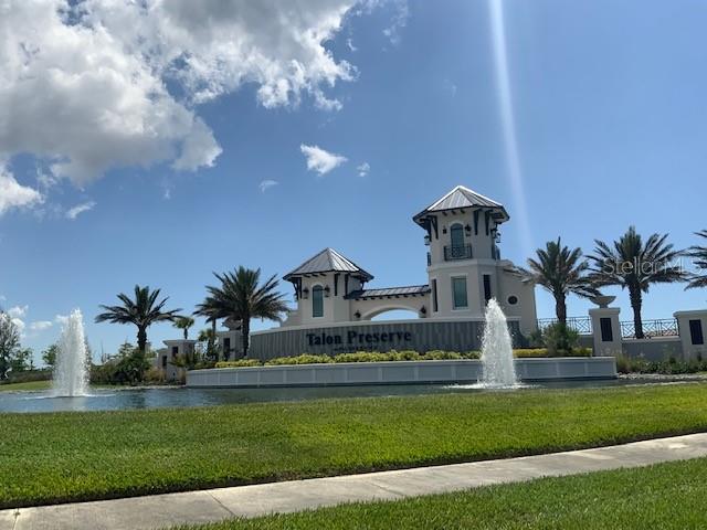 6319 CRESTED EAGLE LN