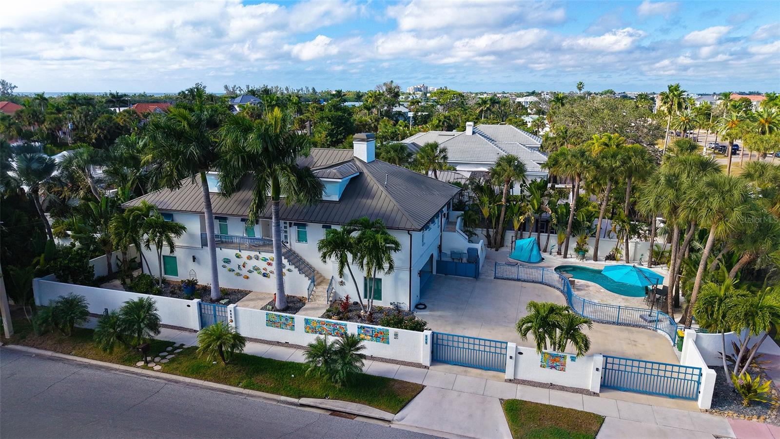 345 MADISON DR
