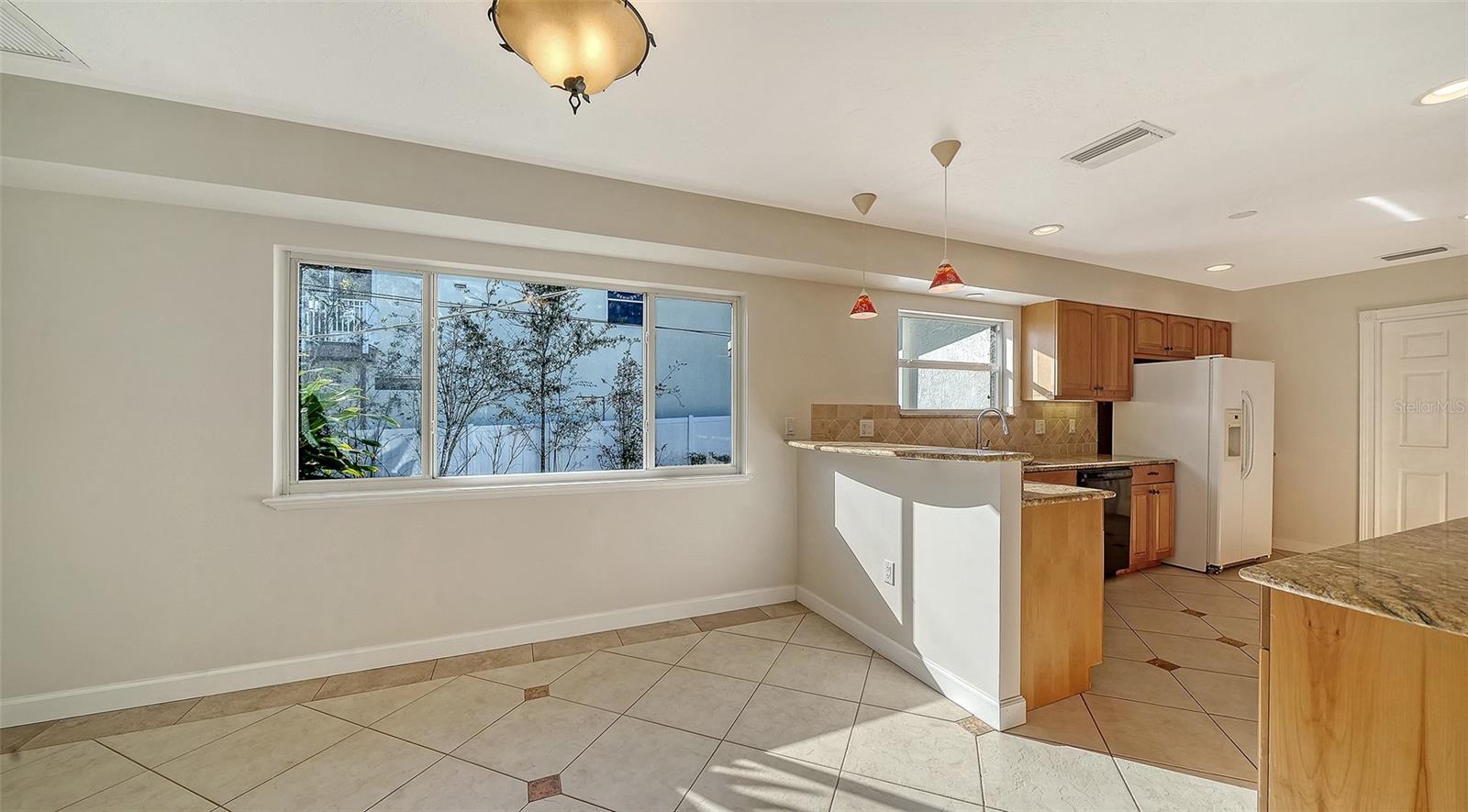 2452 WHIPPOORWILL CIR