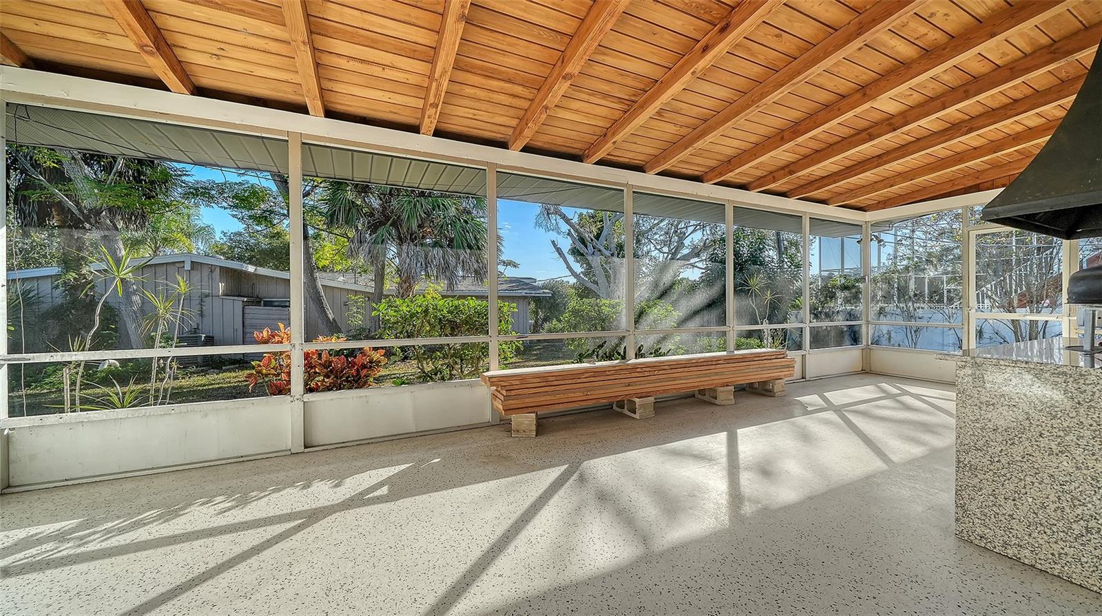 2452 WHIPPOORWILL CIR